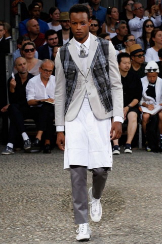 Moncler Gamme Bleu / - 2015